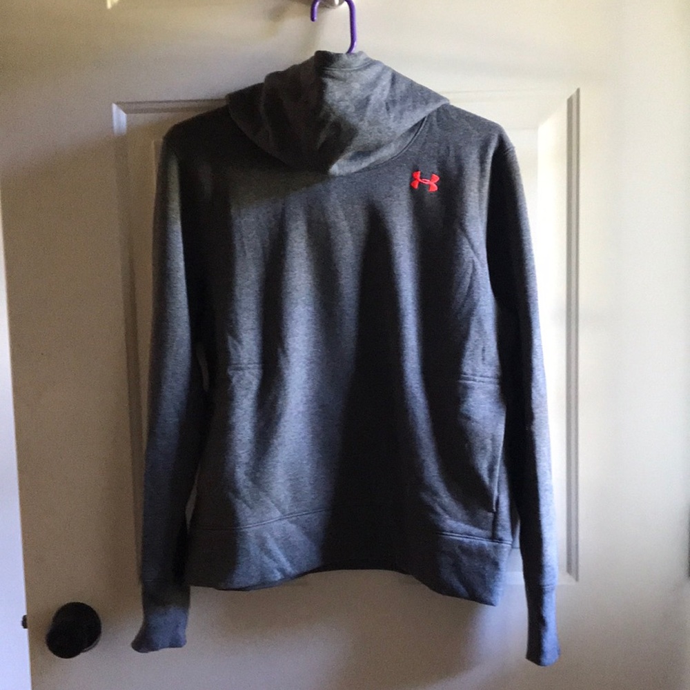 Under Armor gray hoodie sweatshirt size med.